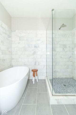 1057 N Cambridge Court, Greenfield, IN 46140