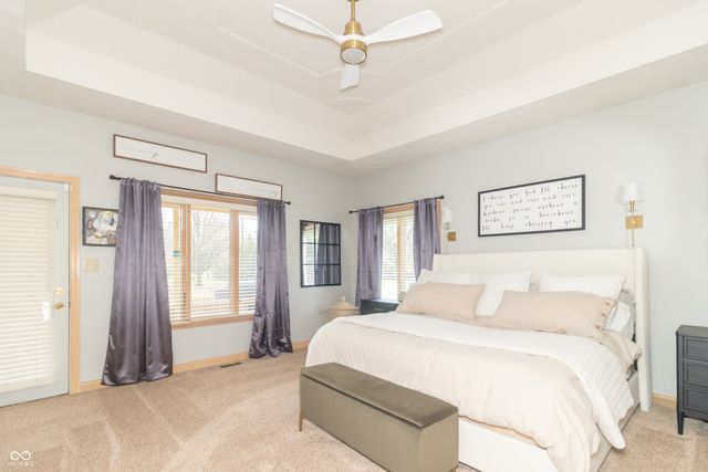 1057 N Cambridge Court, Greenfield, IN 46140