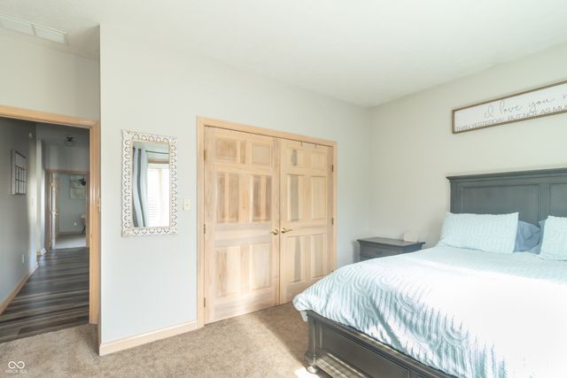 1057 N Cambridge Court, Greenfield, IN 46140