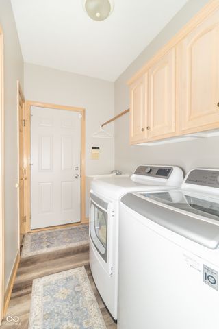 1057 N Cambridge Court, Greenfield, IN 46140