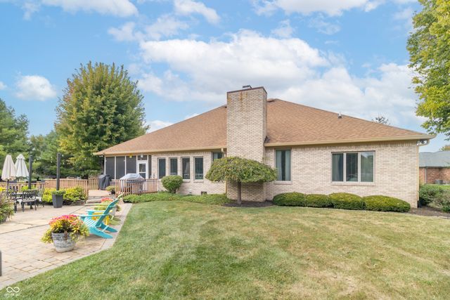 1057 N Cambridge Court, Greenfield, IN 46140