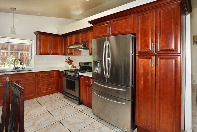 7368 Kamloops Avenue, Fontana, CA 92336