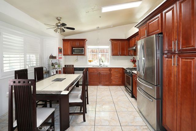 7368 Kamloops Avenue, Fontana, CA 92336