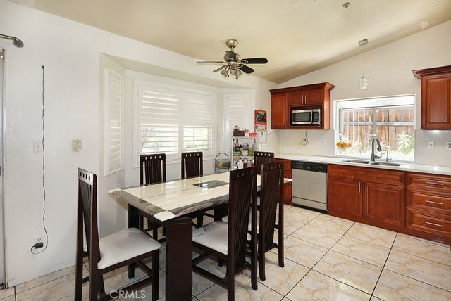 7368 Kamloops Avenue, Fontana, CA 92336