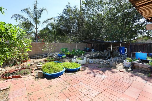 7368 Kamloops Avenue, Fontana, CA 92336