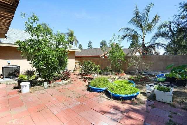 7368 Kamloops Avenue, Fontana, CA 92336