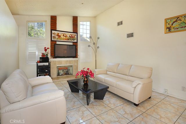 7368 Kamloops Avenue, Fontana, CA 92336