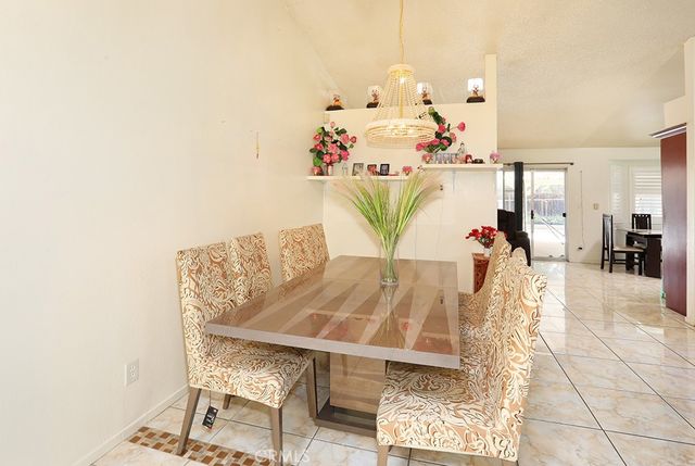 7368 Kamloops Avenue, Fontana, CA 92336