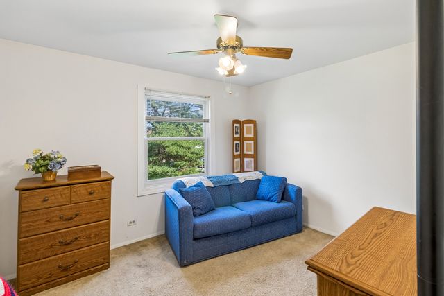 1753 Bristol Walk 1753, Hoffman Estates, IL 60169