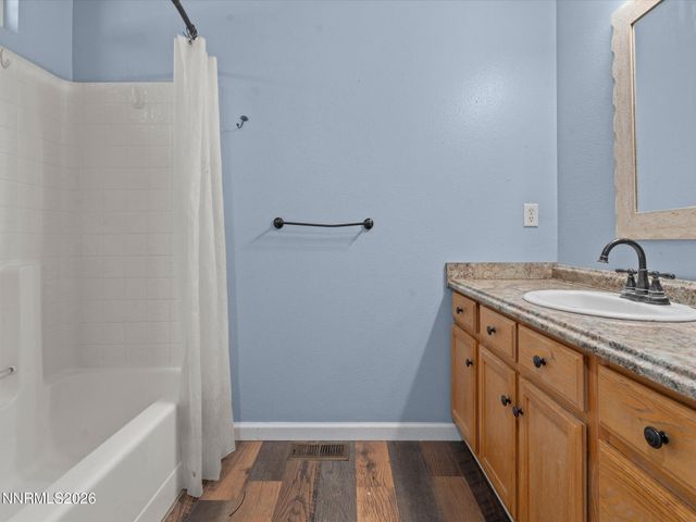 1476 Grey Bluffs Drive, Fernley, NV 89408