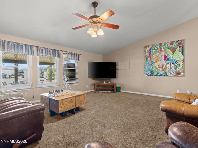 1476 Grey Bluffs Drive, Fernley, NV 89408