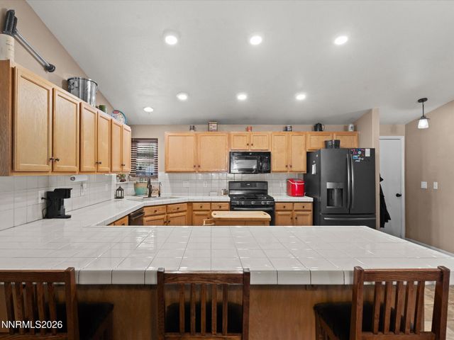 1476 Grey Bluffs Drive, Fernley, NV 89408