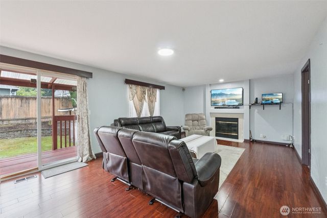 7509 54th Place NE, Marysville, WA 98270