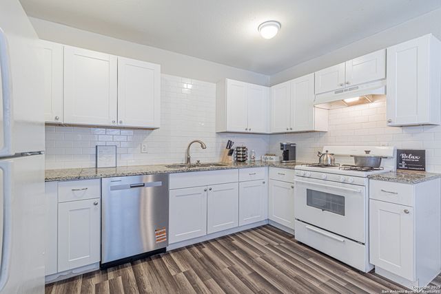 530 Valley Park Dr, San Antonio, TX 78227