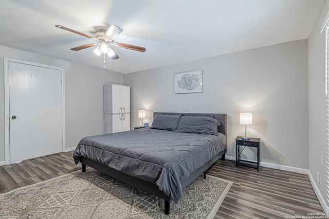 530 Valley Park Dr, San Antonio, TX 78227