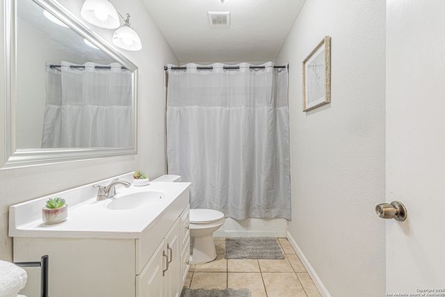 530 Valley Park Dr, San Antonio, TX 78227