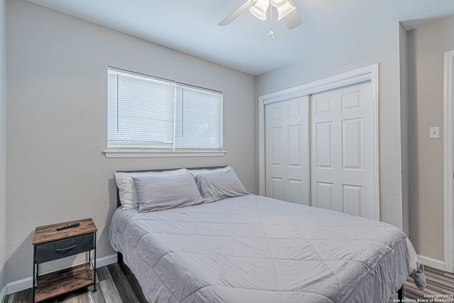 530 Valley Park Dr, San Antonio, TX 78227