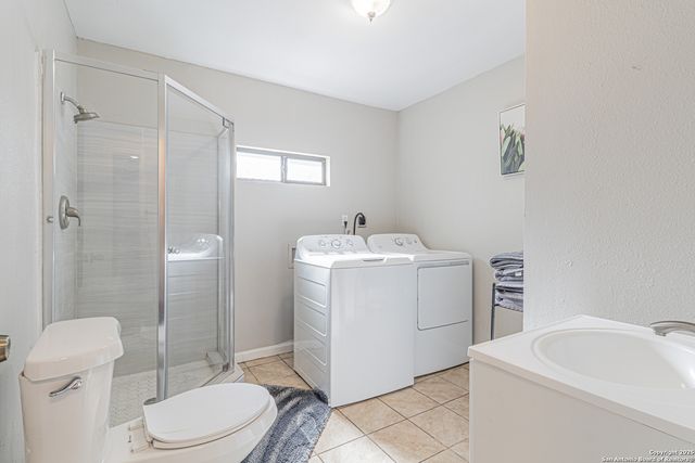 530 Valley Park Dr, San Antonio, TX 78227