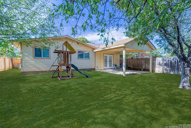 530 Valley Park Dr, San Antonio, TX 78227