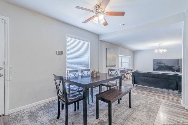 530 Valley Park Dr, San Antonio, TX 78227