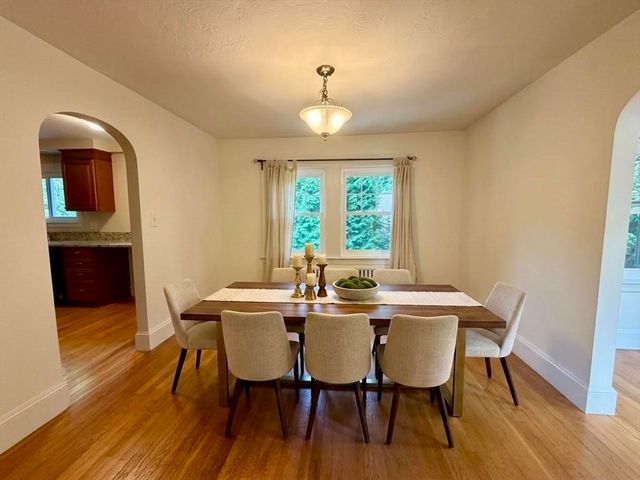 54-56 Noble Street 54-54, Newton, MA 02465