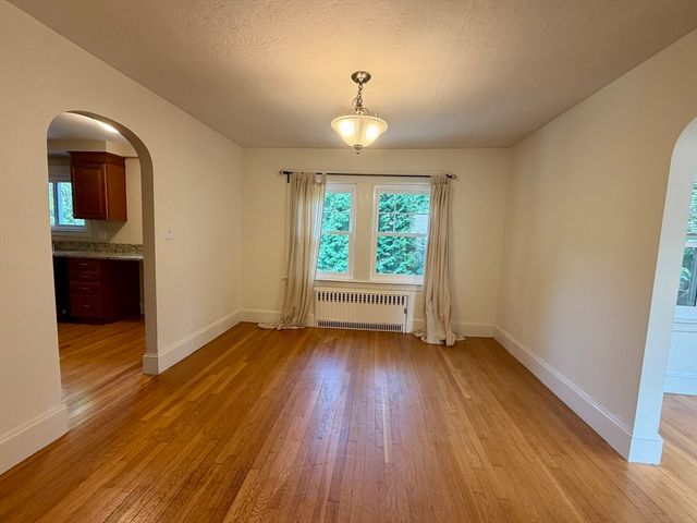 54-56 Noble Street 54-54, Newton, MA 02465