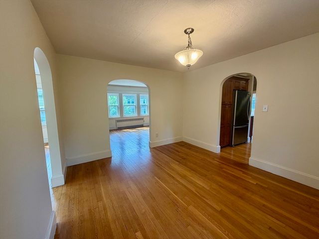 54-56 Noble Street 54-54, Newton, MA 02465