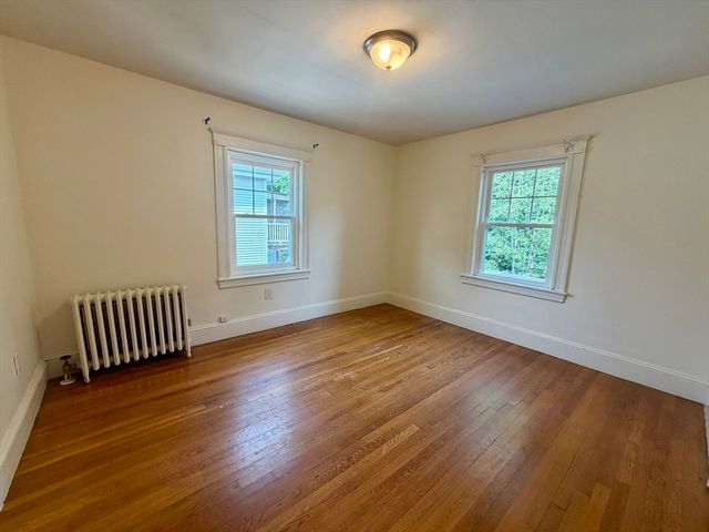 54-56 Noble Street 54-54, Newton, MA 02465