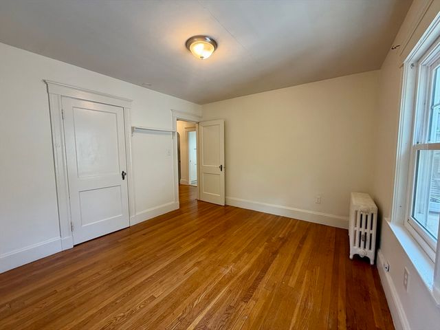 54-56 Noble Street 54-54, Newton, MA 02465