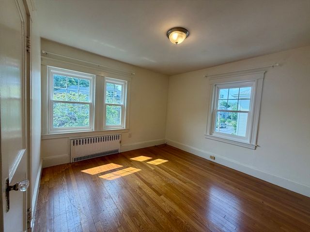 54-56 Noble Street 54-54, Newton, MA 02465