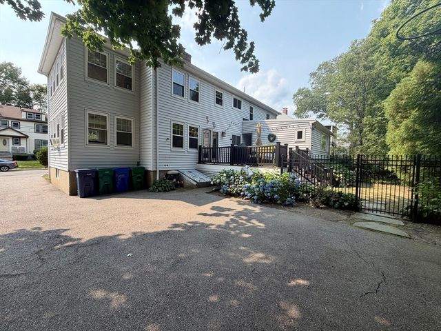 54-56 Noble Street 54-54, Newton, MA 02465