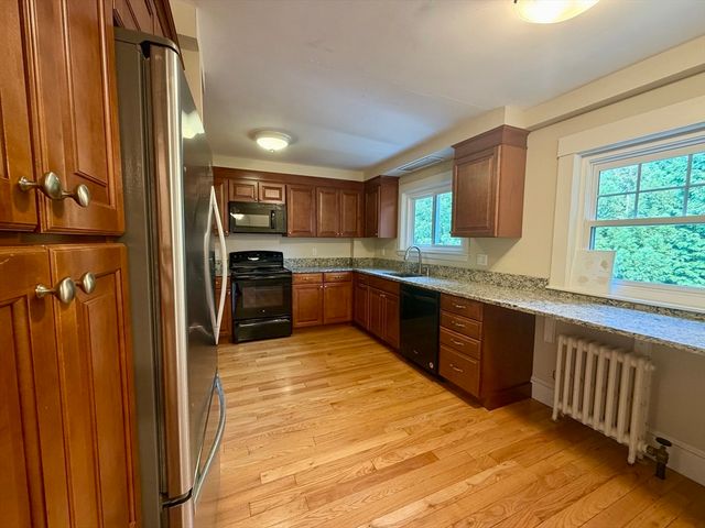 54-56 Noble Street 54-54, Newton, MA 02465