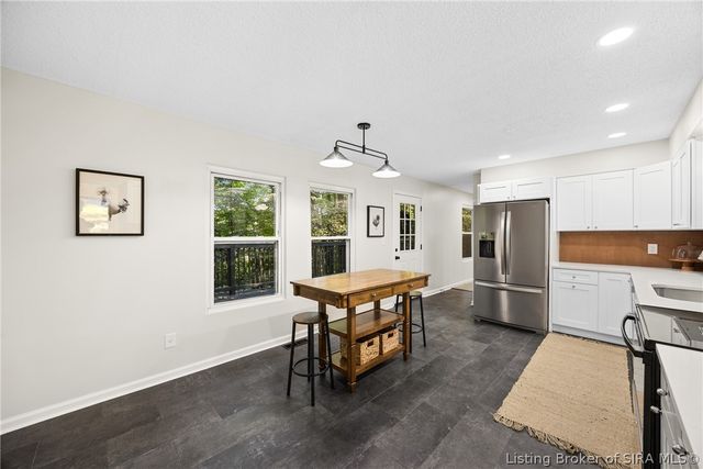 4107 Emma Lou Drive, Floyds Knobs, IN 47119