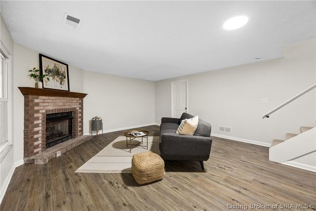 4107 Emma Lou Drive, Floyds Knobs, IN 47119