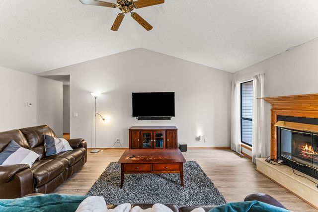 13 Coventry Drive, Bella Vista, AR 72714