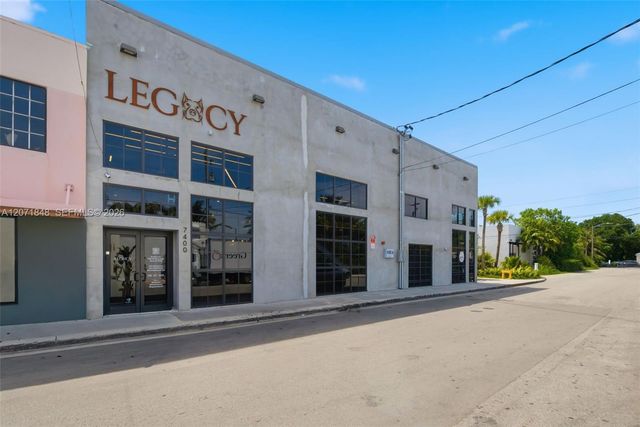 127 NW 74th Street 2, Miami, FL 33150