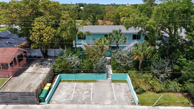 127 NW 74th Street 2, Miami, FL 33150