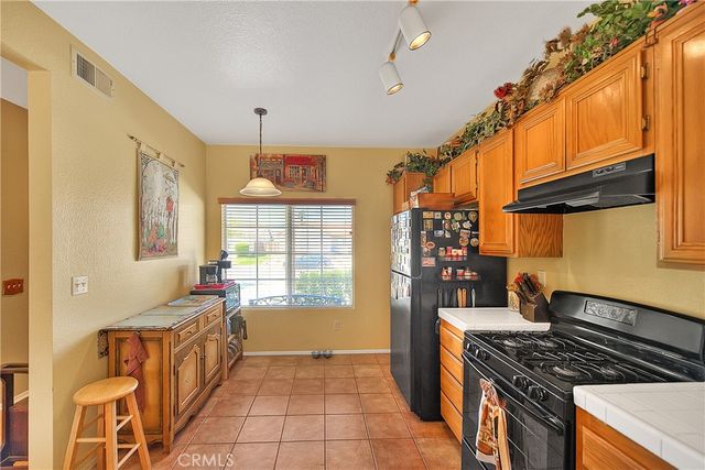 1264 Alderwood Lane, Mentone, CA 92359