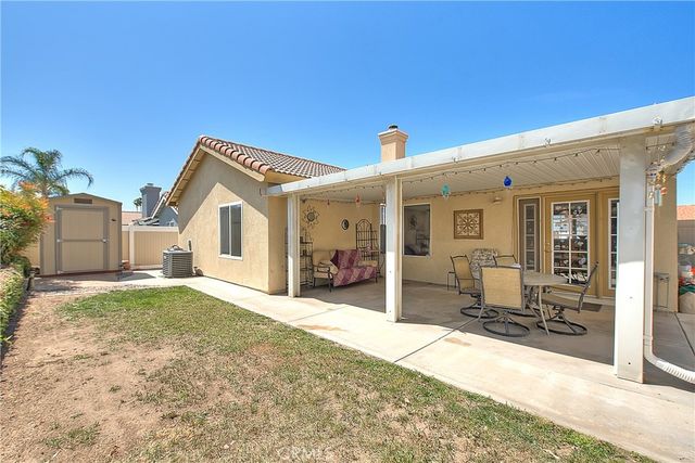 1264 Alderwood Lane, Mentone, CA 92359