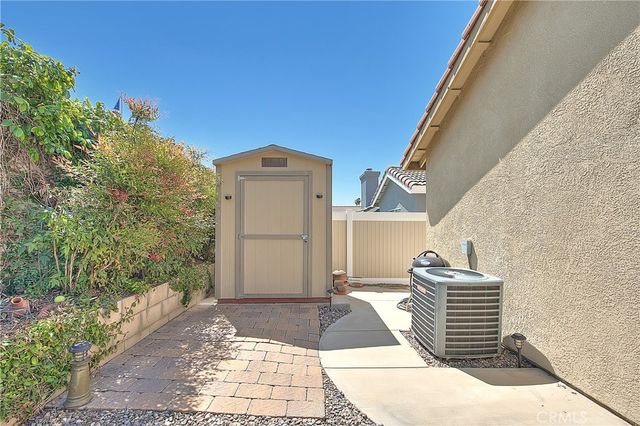 1264 Alderwood Lane, Mentone, CA 92359