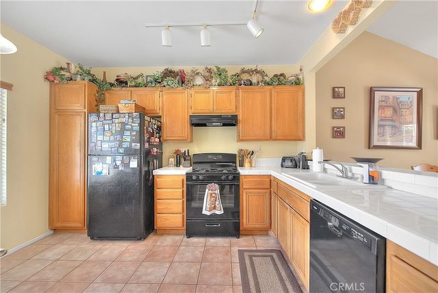 1264 Alderwood Lane, Mentone, CA 92359