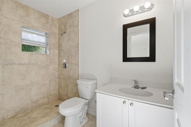 1403 NW 2nd St, Fort Lauderdale, FL 33311