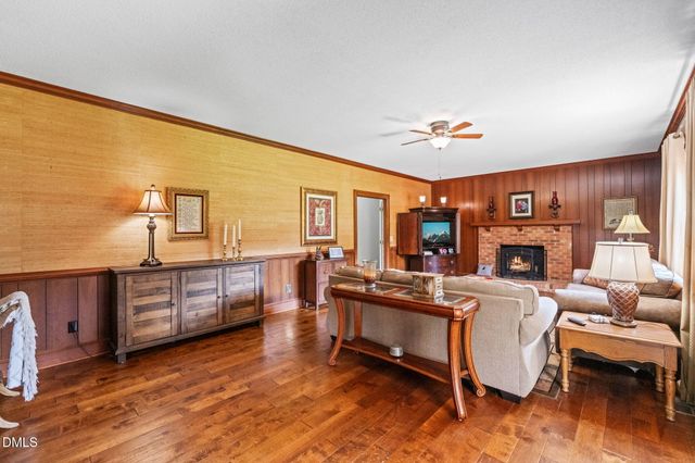 1905 Nc-50 Highway N, Benson, NC 27504