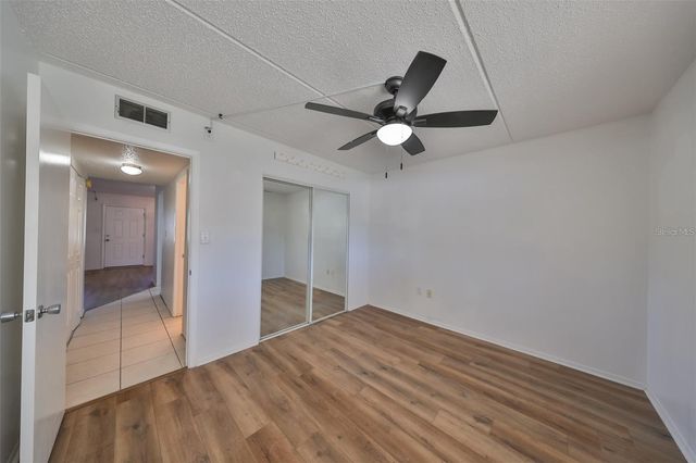 11700 PARK BOULEVARD 209, Seminole, FL 33772