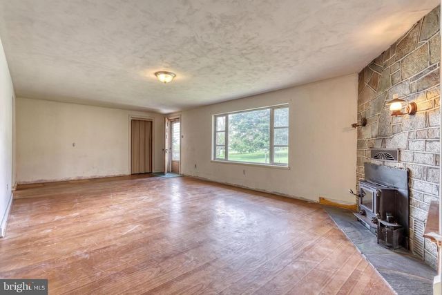 9 PINE GROVE RD, Hanover, PA 17331