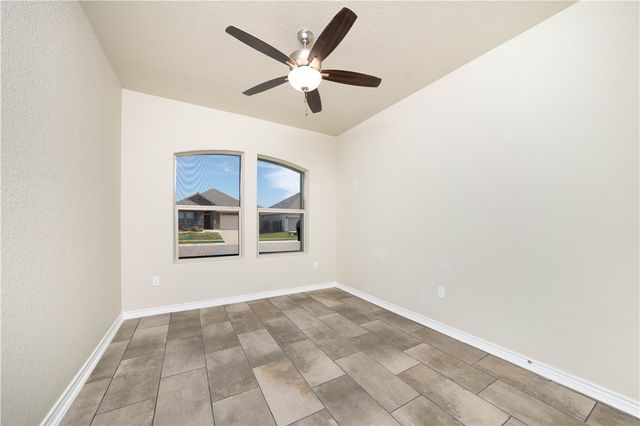 8025 Calma St, Corpus Christi, TX 78414