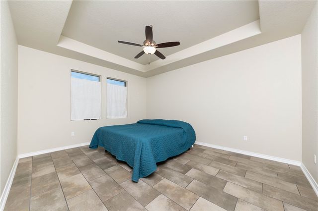 8025 Calma St, Corpus Christi, TX 78414