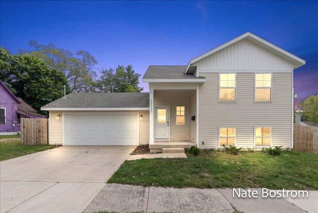 1271 Spring Street, Muskegon, MI 49442