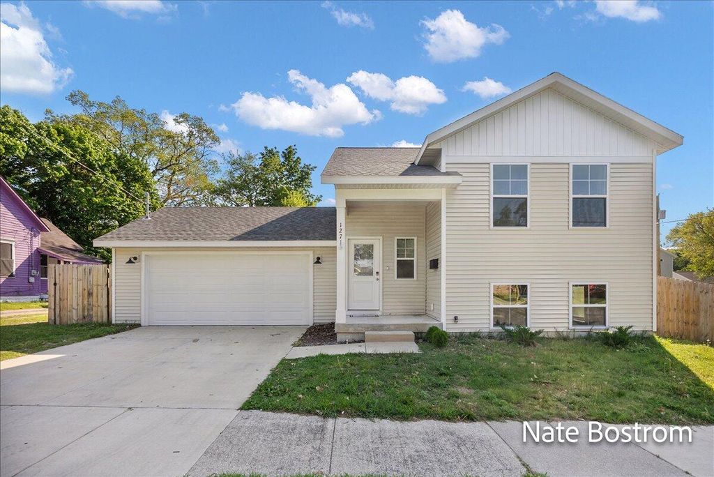 1271 Spring Street, Muskegon, MI 49442