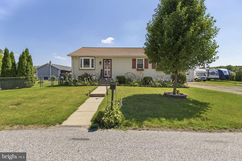 607 PATUXENT AVE, Rosedale, MD 21237
